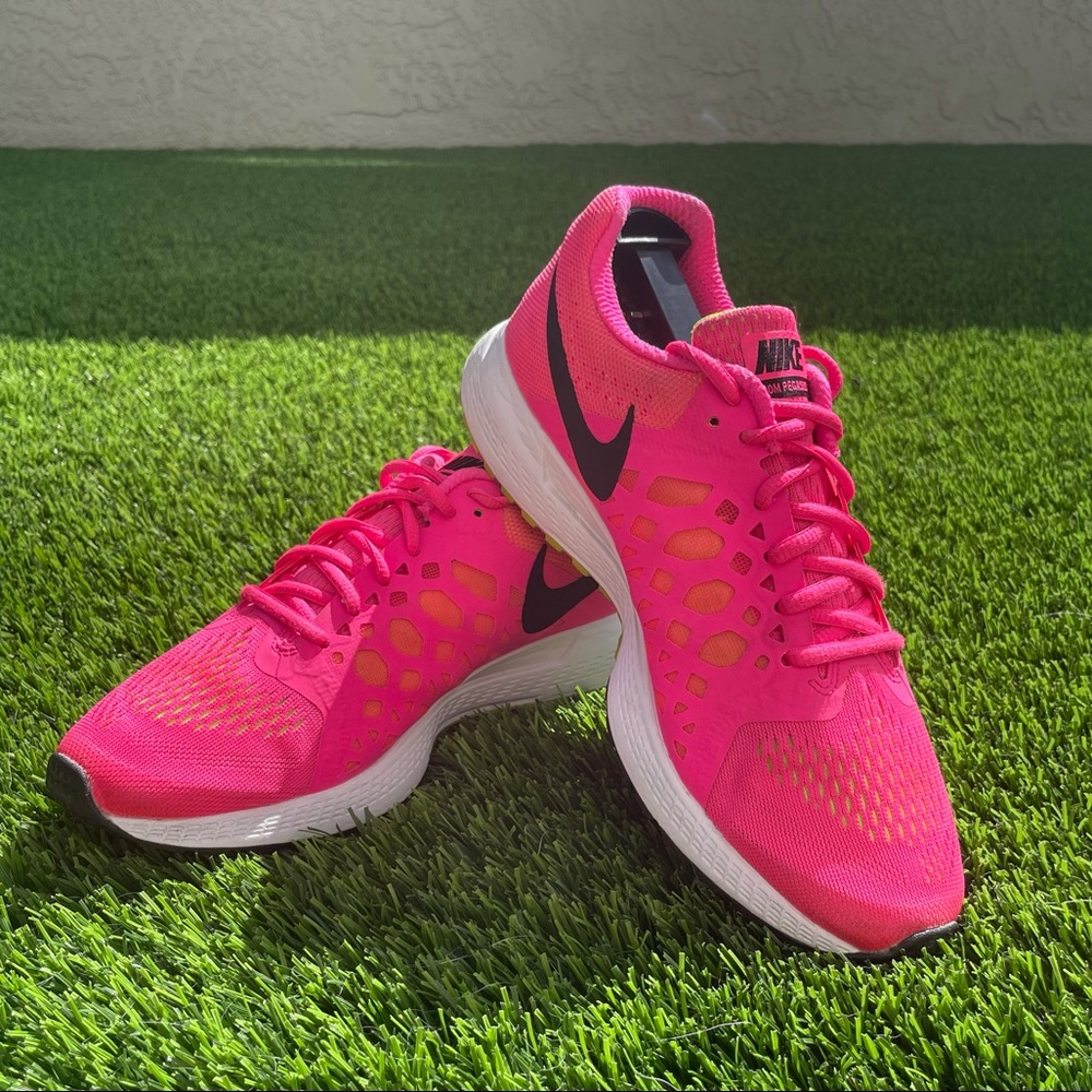 Very Pink Nike Air Zoom Pegasus 31 SZ 8 654436-600